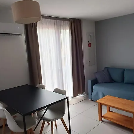Charmante Maison Climatisee Avec Piscine בית נופש