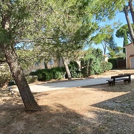 Charmante Maison Climatisee Avec Piscine בית נופש